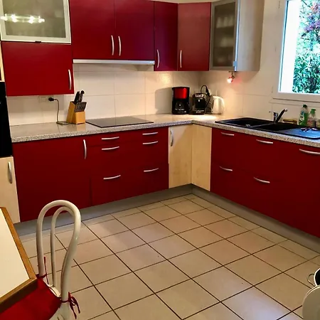 Prázdninový dům Maison Familiale Avec Jardin, A Pied